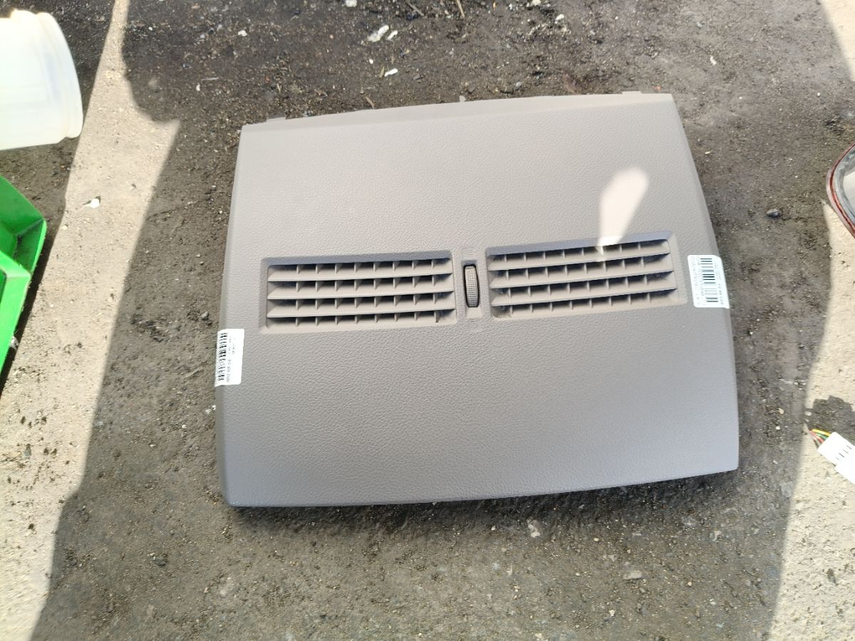 Воздуховод 68414-ED000 на Nissan Tiida C11 Фото 4