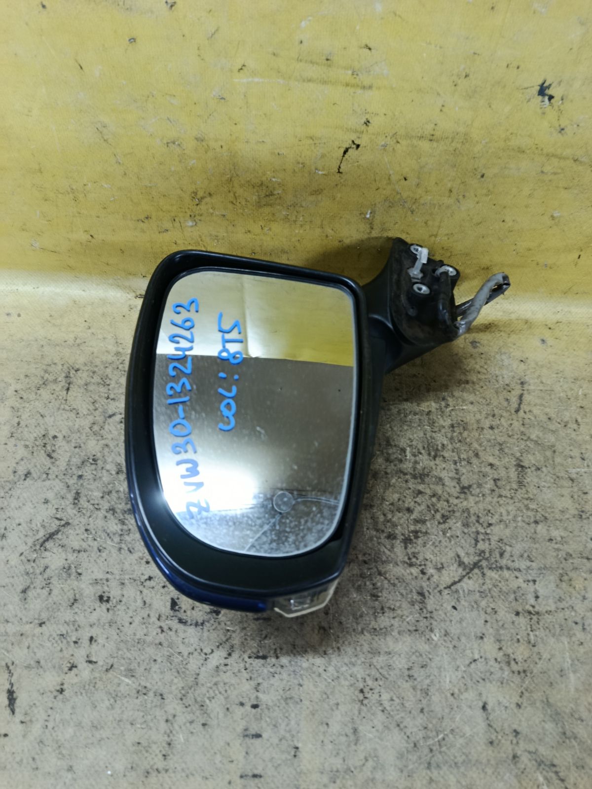 Зеркало двери боковой на Toyota Prius ZVW30 Фото 5