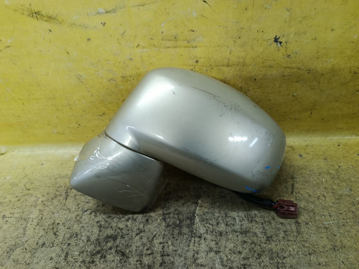 Зеркало двери боковой на Nissan Tiida C11 Фото 1