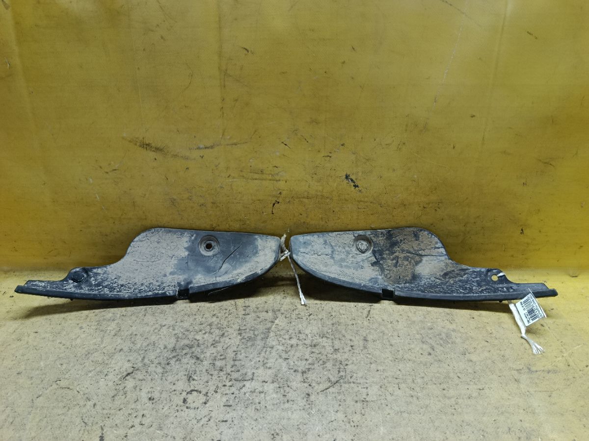 Подкрылок 52592-52210, 52591-52220 на Toyota Ractis NCP100 1NZ-FE Фото 1