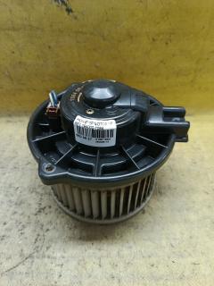 Мотор печки на Honda Stepwgn RF1