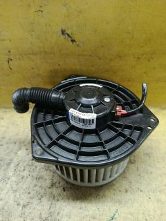 Мотор печки на Honda Stepwgn RK5