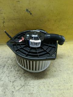 Мотор печки на Honda Stepwgn RK1