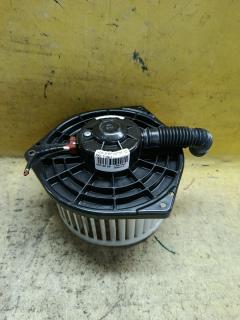 Мотор печки на Honda Stepwgn RK1