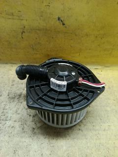 Мотор печки на Honda Stepwgn RG1