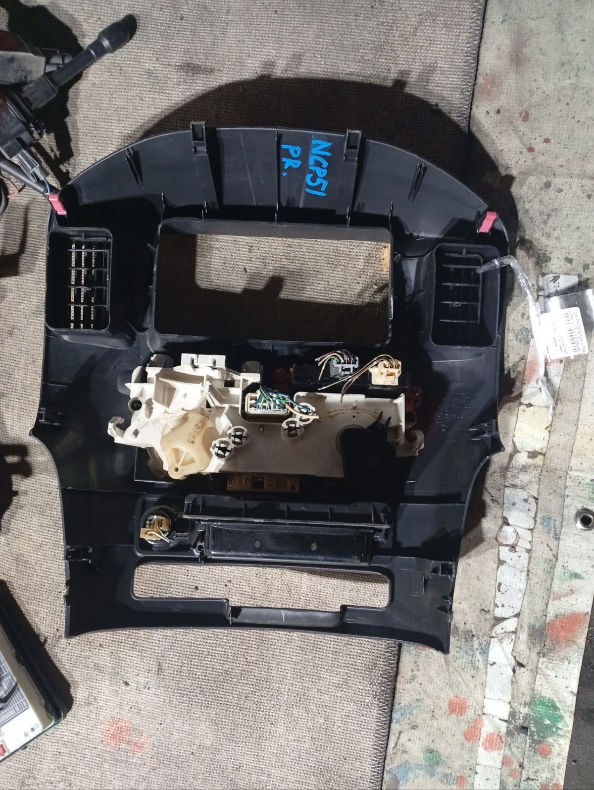 Блок управления климатконтроля 55405-52190 на Toyota Probox NCP51V 1NZ-FE Фото 5