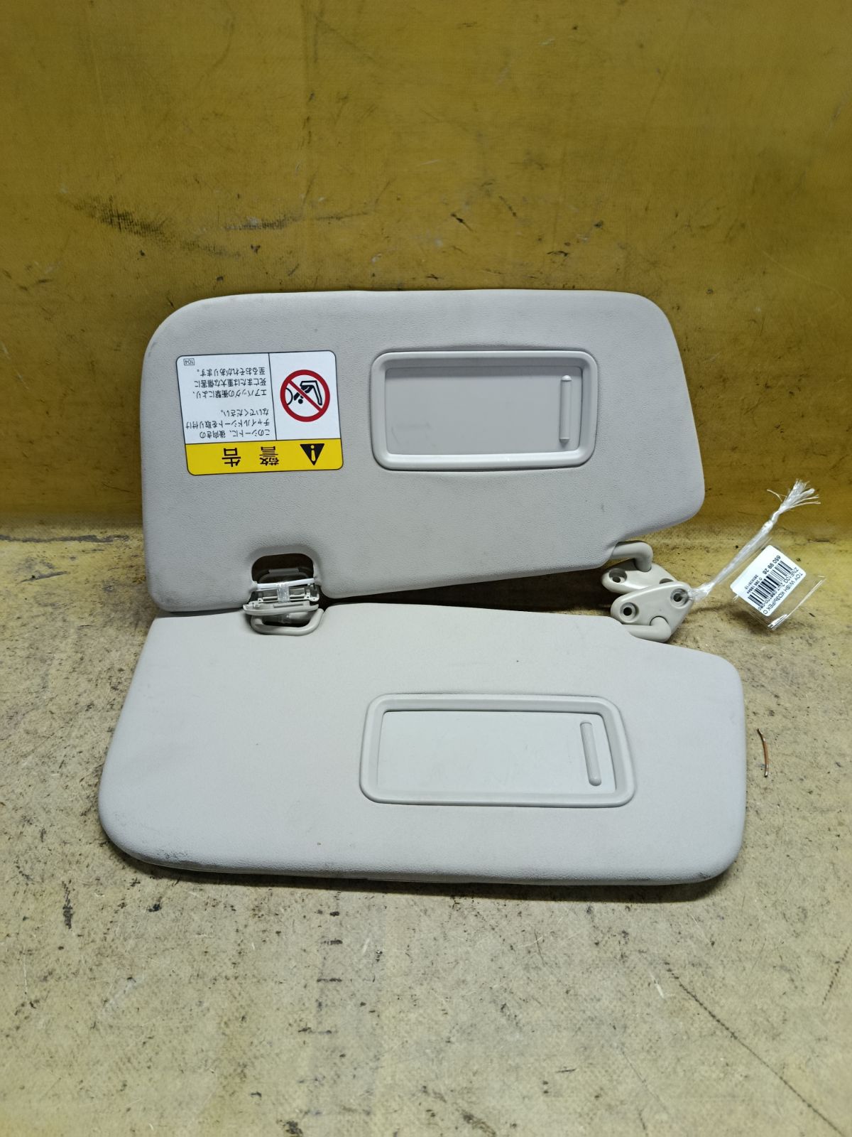 Козырек от солнца на Toyota Wish ZNE10G Фото 1