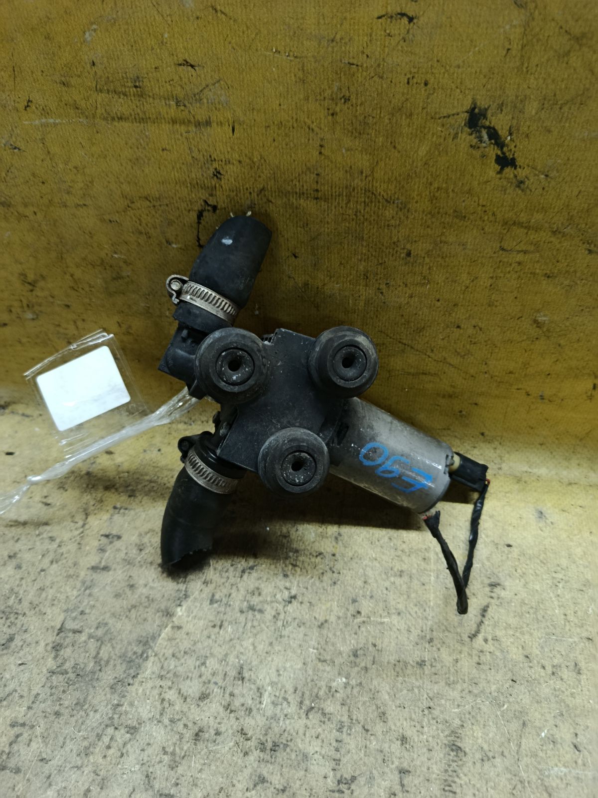 Насос отопителя 6411692824602, 0392020097, 64116928246 на Bmw 3-Series E91-US72 N46B20BD Фото 3
