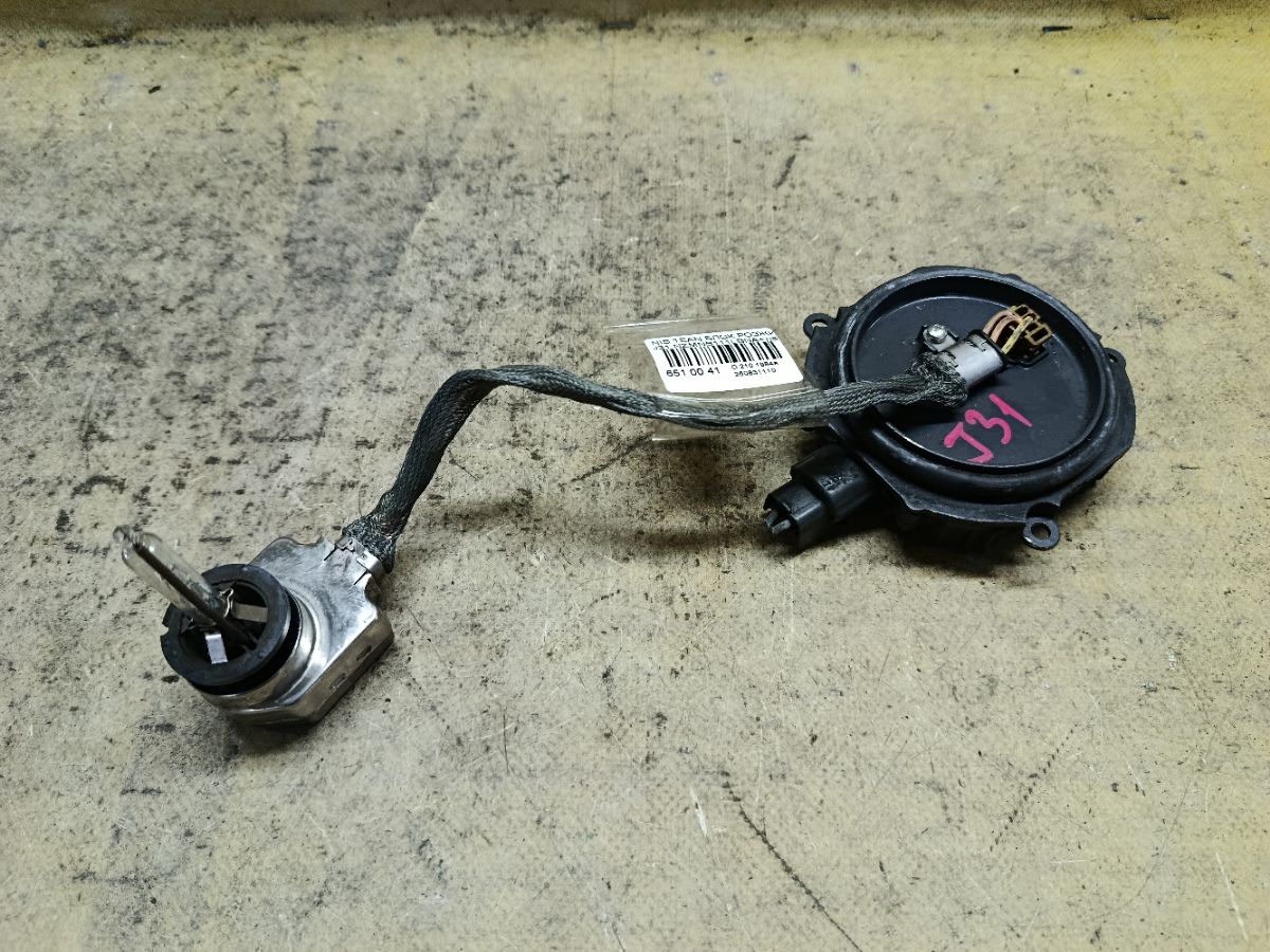 Блок розжига ксенона на Nissan Teana J31 Фото 1