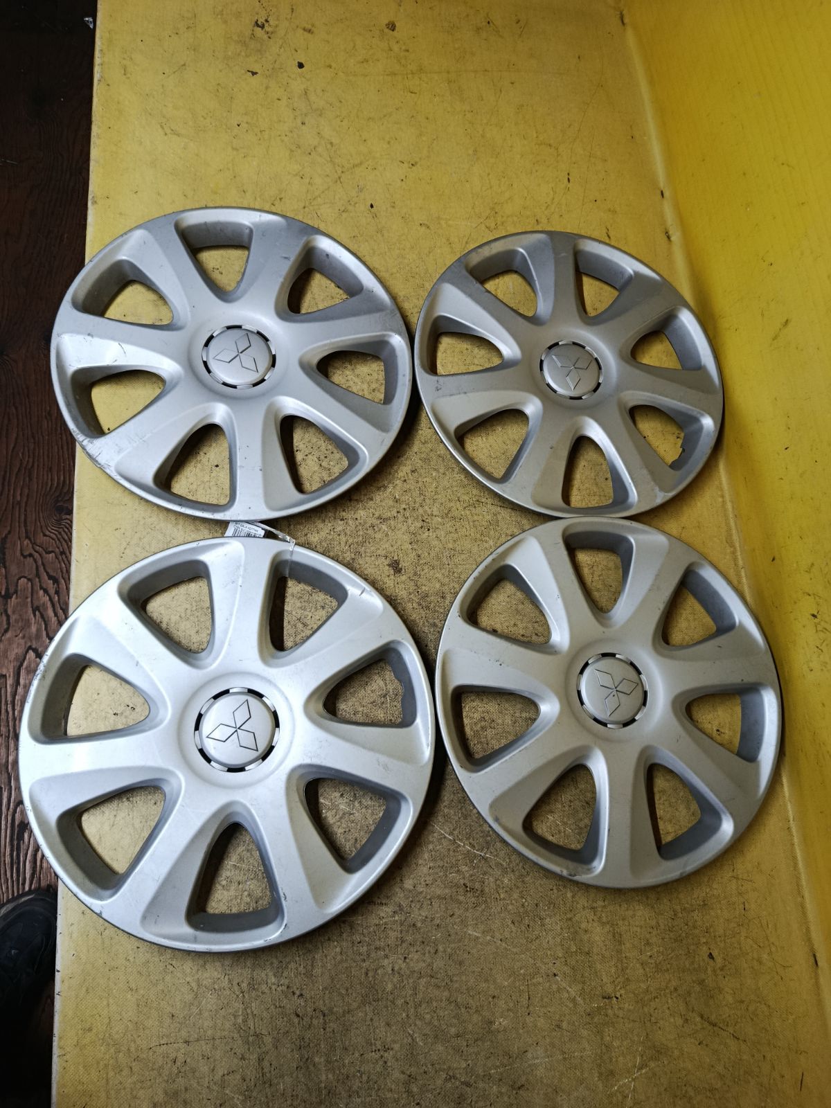 Колпак на Mitsubishi Galant Fortis CY6A Фото 2