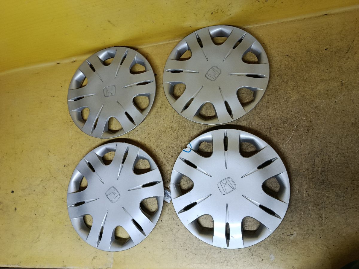 Колпак 44733-TF0-J01 на Honda Freed GB3 Фото 2