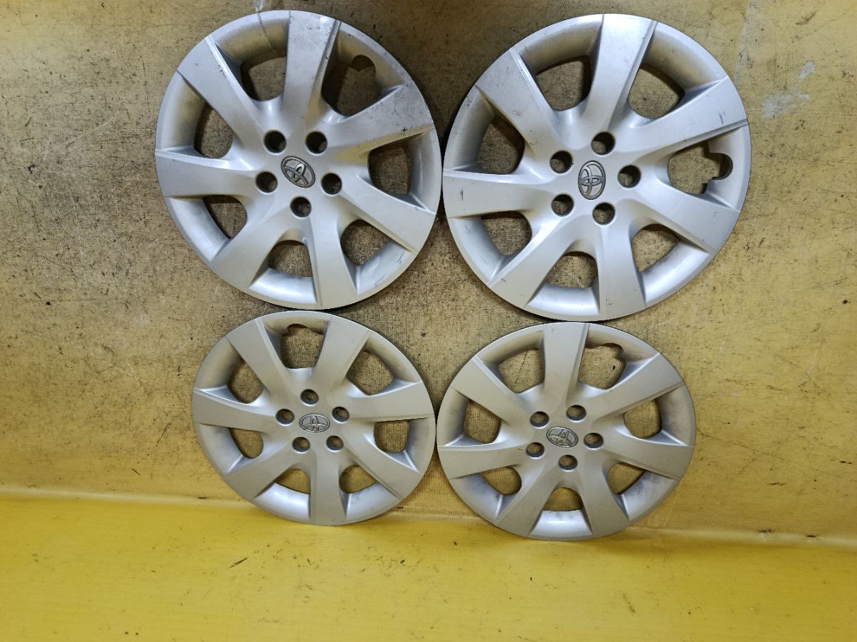 Колпак 42602-68020 на Toyota Wish ZGE20G Фото 1