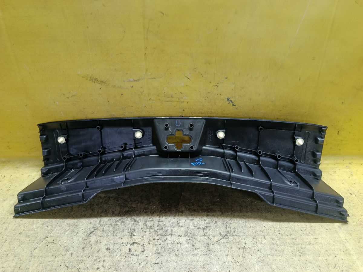 Обшивка багажника 84992-3VA0A на Nissan Note E12 Фото 2