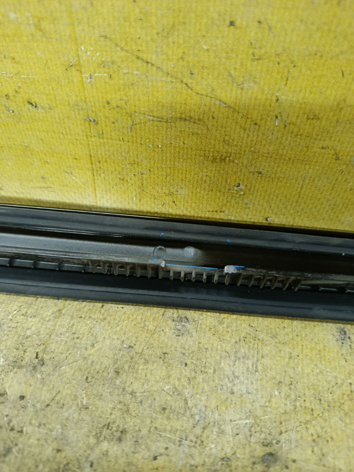 Молдинг стекла 73152-TL0, 73162-TL0 на Honda Accord CU1 Фото 4