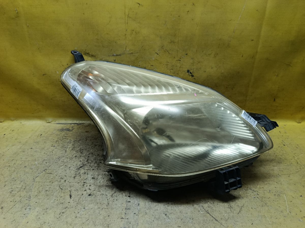 Фара 52-156 52-156 на Toyota Ractis NCP100 Фото 1