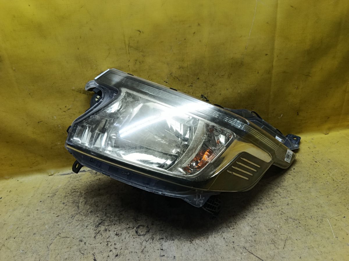 Фара W1343 W1343 на Honda N-Wgn JH1 Фото 1