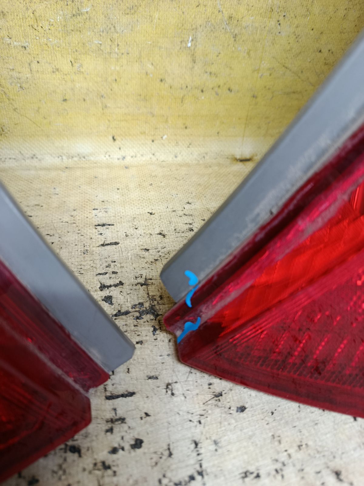 Стоп 52-185 52-185 на Toyota Vitz KSP90 Фото 2