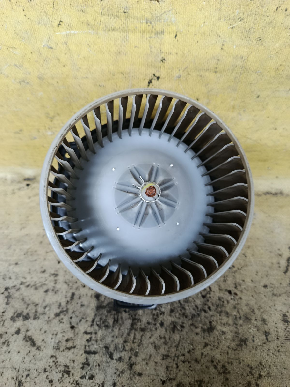 Мотор печки 87103-20120, 87103-20150 на Toyota Wish ANE10G Фото 2