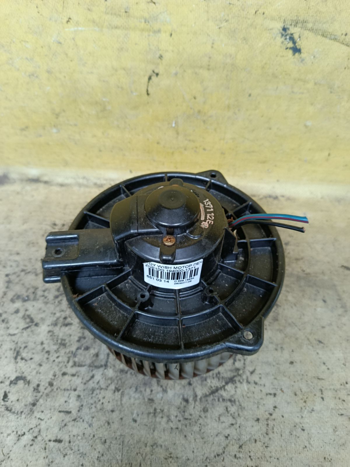Мотор печки 87103-20120, 87103-20150 на Toyota Wish ZNE10G Фото 1