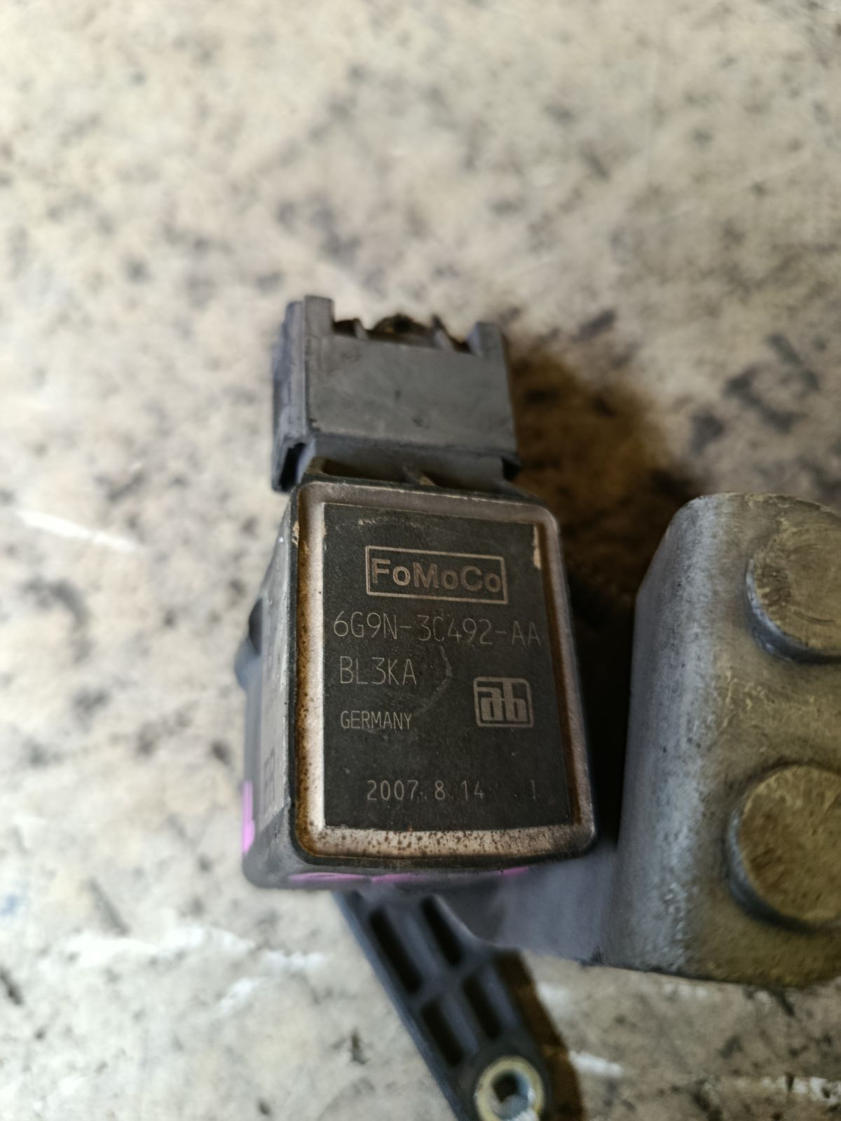 Датчик регулировки наклона фар 6G9N-3C097-AD на Volvo V70 BW Фото 3