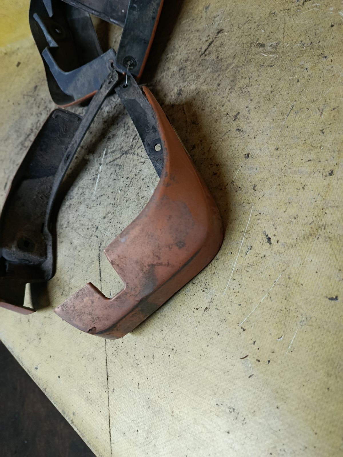 Брызговик на Toyota Passo KGC30 Фото 5
