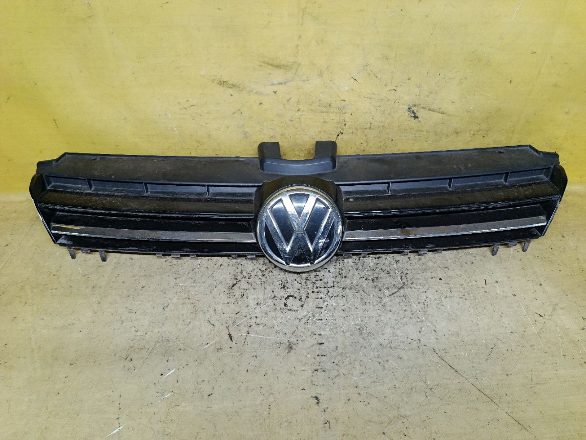 Решетка радиатора 5G0853653 на Volkswagen Golf Vii 5G Фото 1