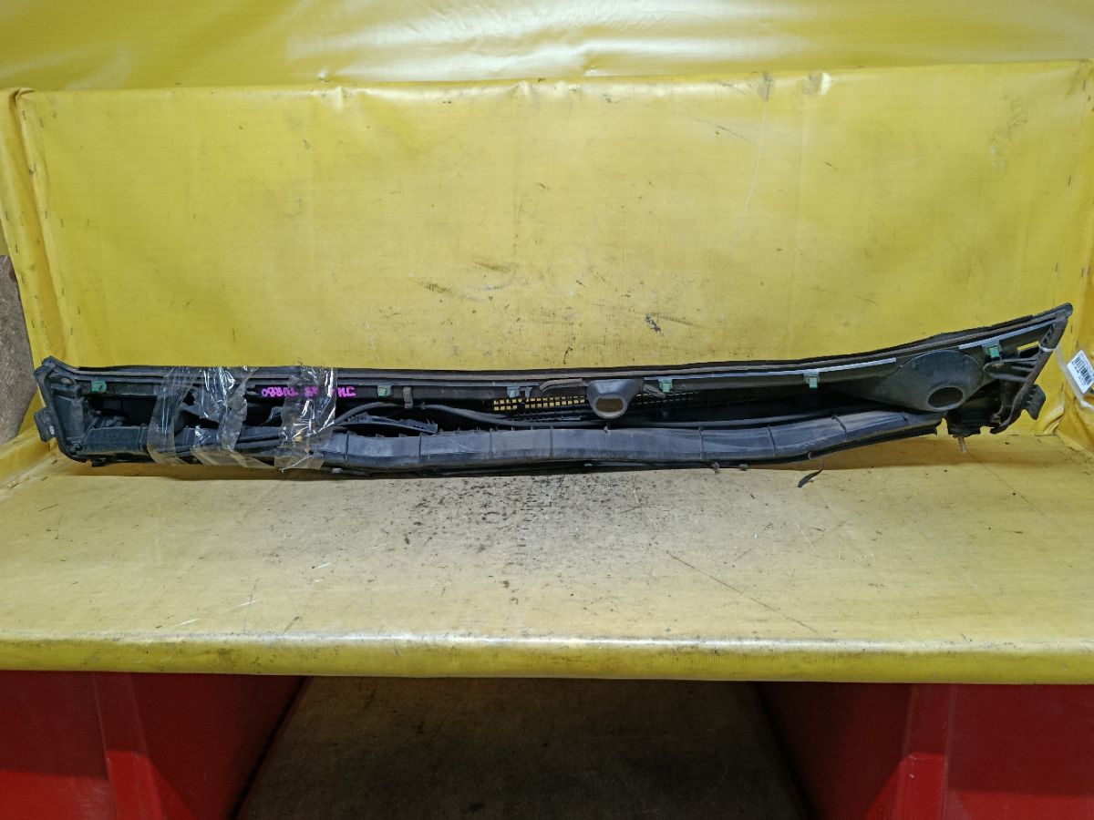 Решетка под лобовое стекло 74202-T6G-00 на Honda N-Wgn JH1 Фото 2