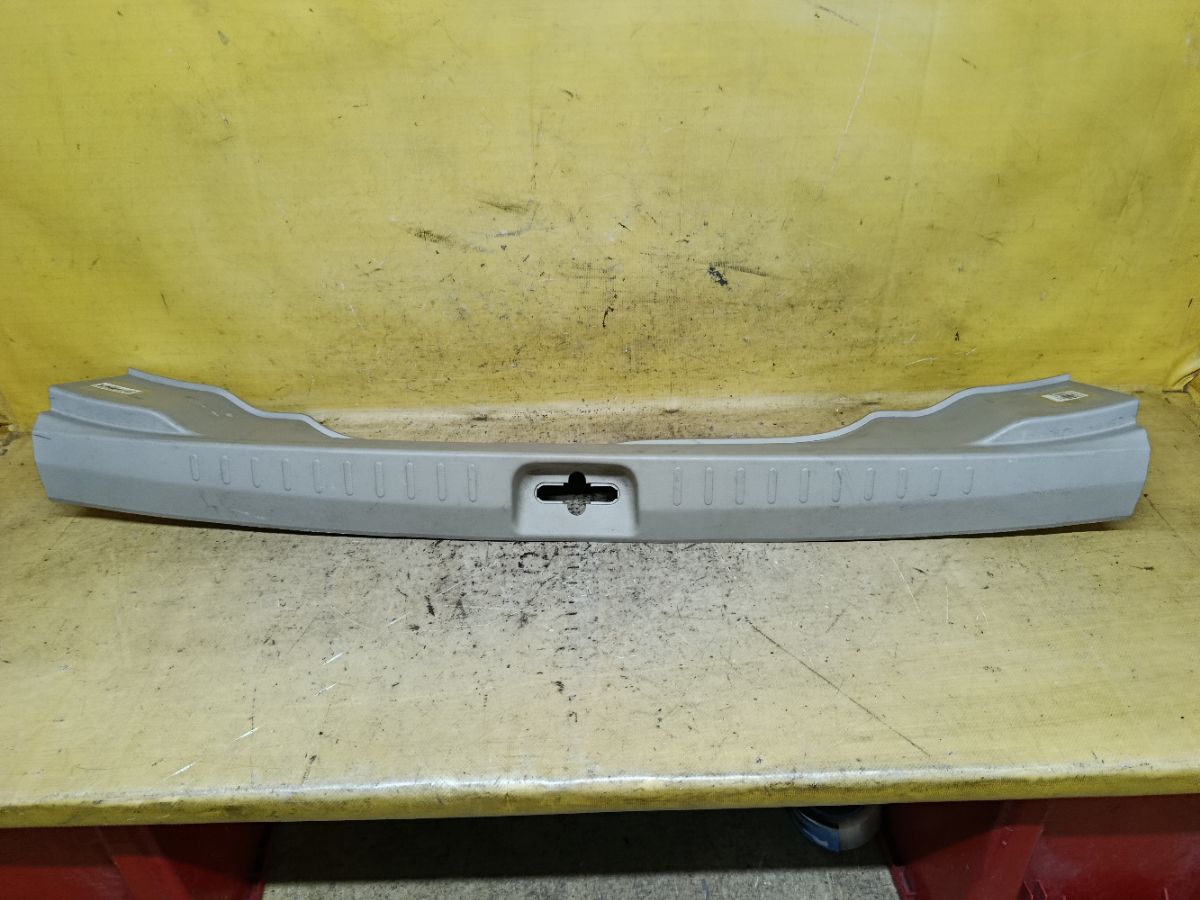 Обшивка багажника 84990-CN000 на Nissan Presage TU31 Фото 2