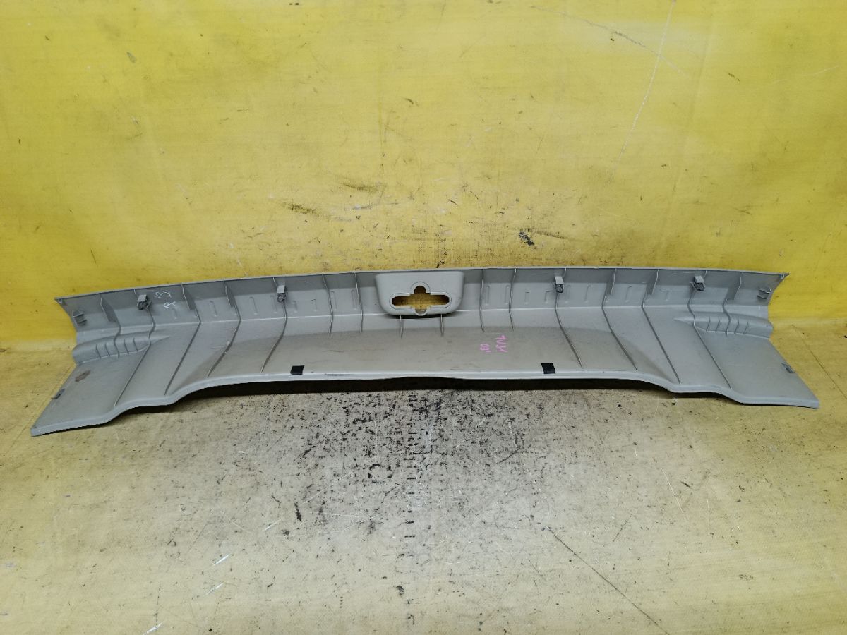 Обшивка багажника 84990-CN000 на Nissan Presage TU31 Фото 3