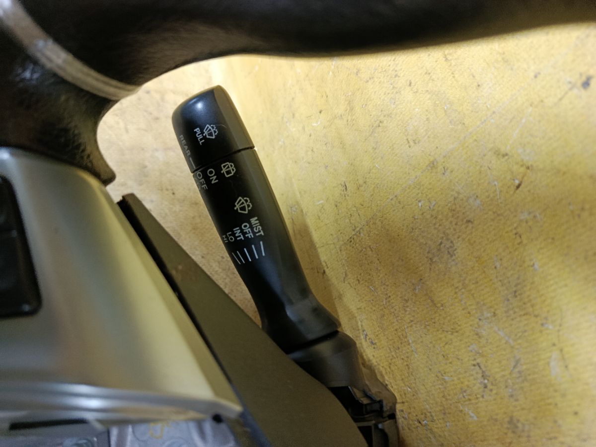 Руль на Toyota Ractis NSP120 Фото 2