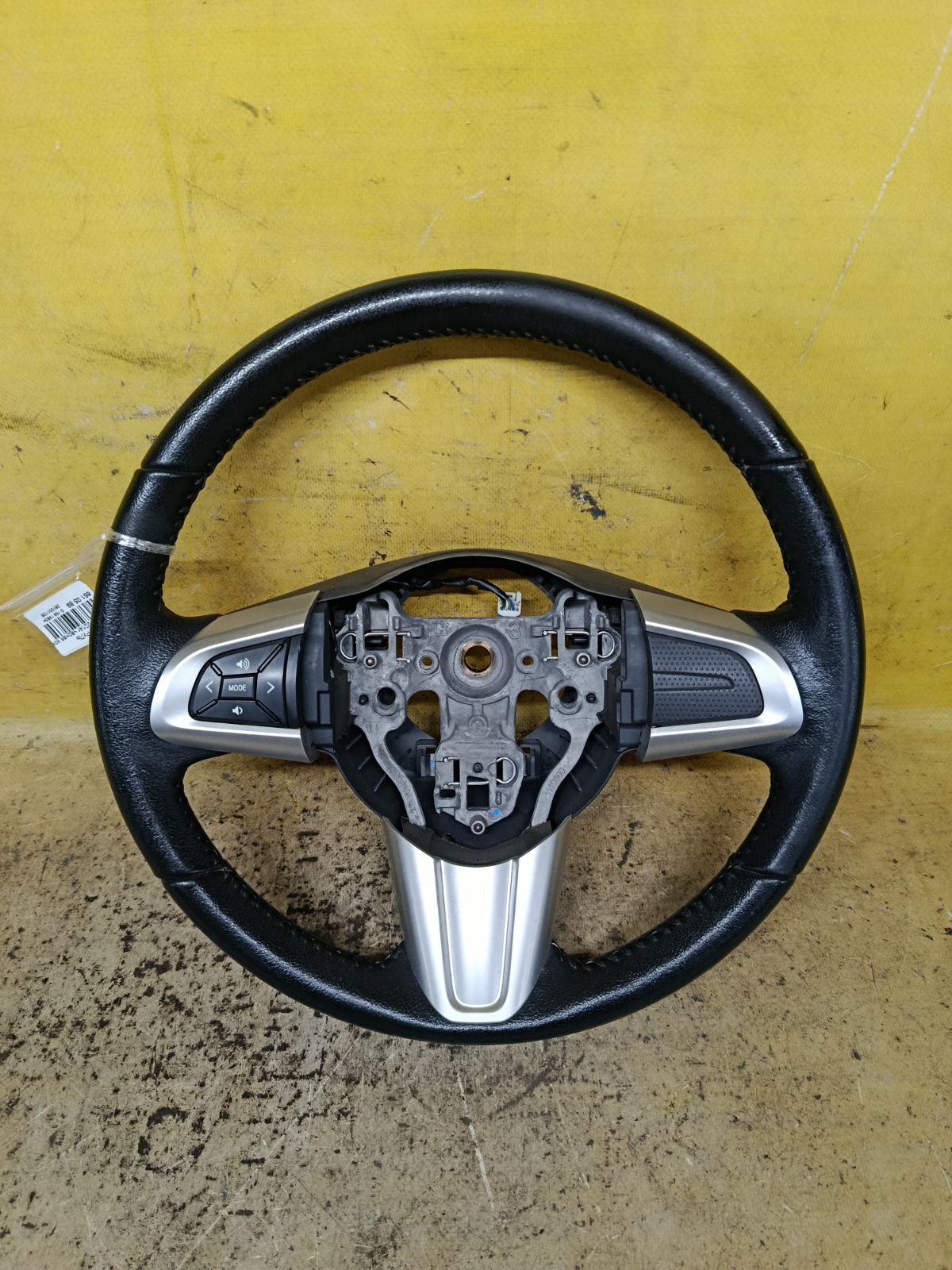 Руль на Daihatsu Tanto LA600S Фото 1
