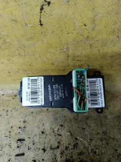 Блок упр-я стеклоподъемниками 35750-SLA-003 на Honda Airwave GJ1 Фото 2