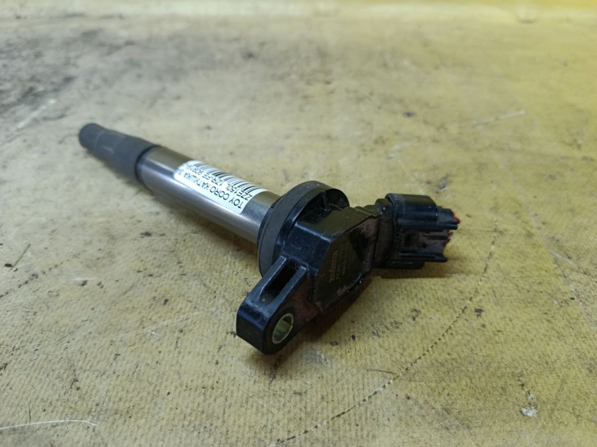 Катушка зажигания 90919-02252, 90919-02258 на Toyota Corolla ZZE150L 1ZR-FE Фото 1