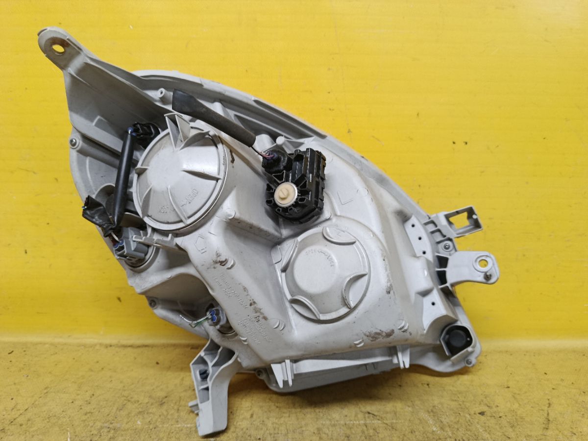 Фара 100-51399 100-51399 на Toyota Passo KGC30 Фото 4