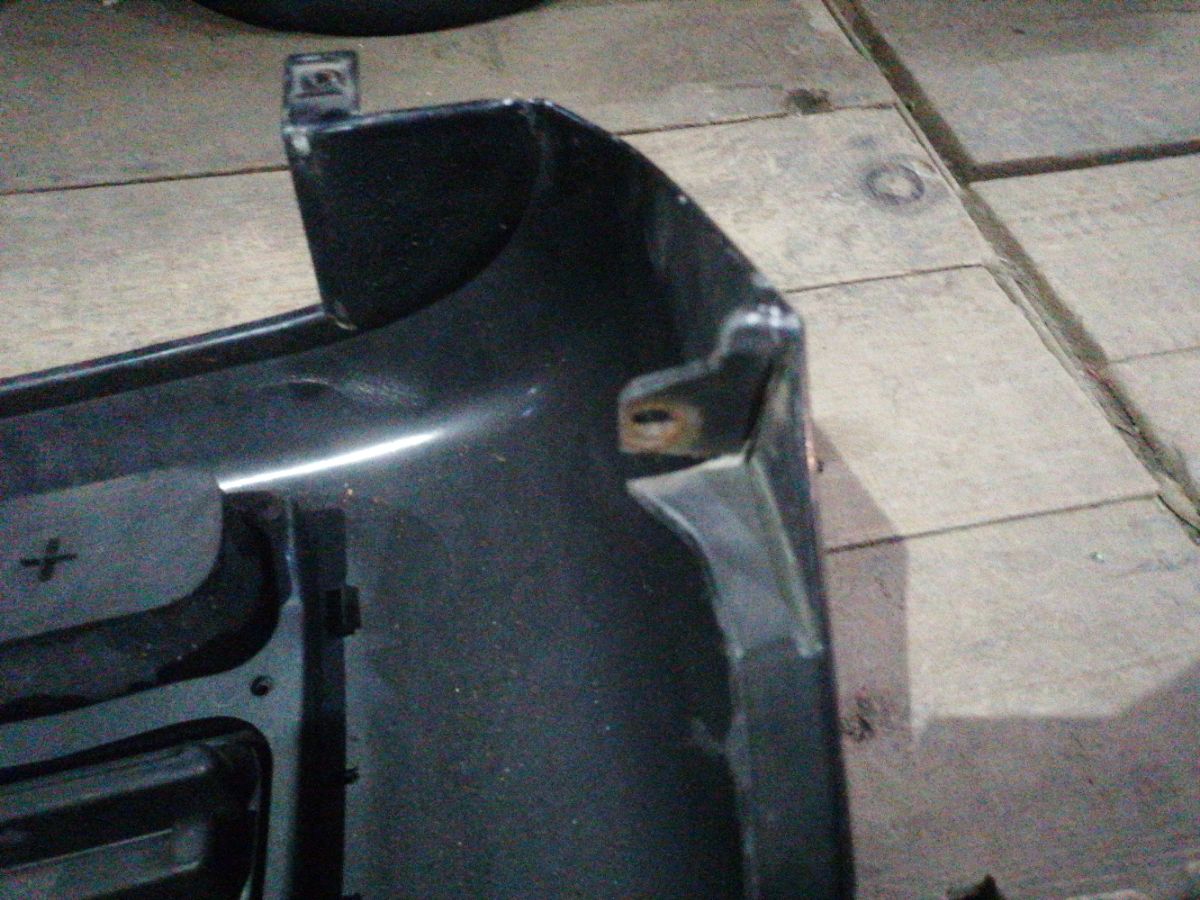 Бампер 71711-63H00-799 на Suzuki Every Wagon DA62W Фото 9