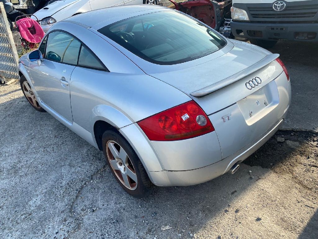 Кнопка аварийной остановки 8N0941569A на Audi Tt 8N Фото 10