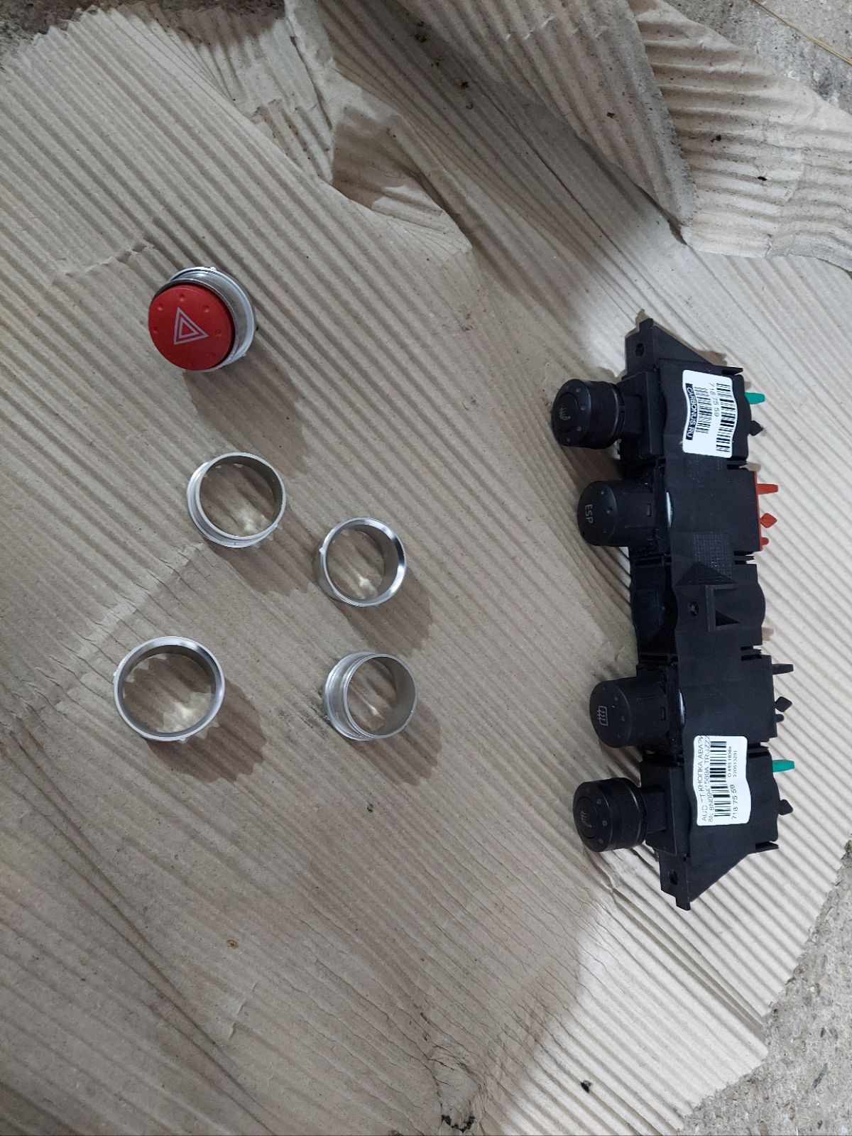 Кнопка аварийной остановки 8N0941569A на Audi Tt 8N Фото 4
