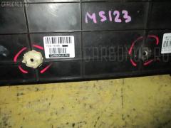 Кнопка аварийной остановки на Toyota Crown MS123 Фото 3
