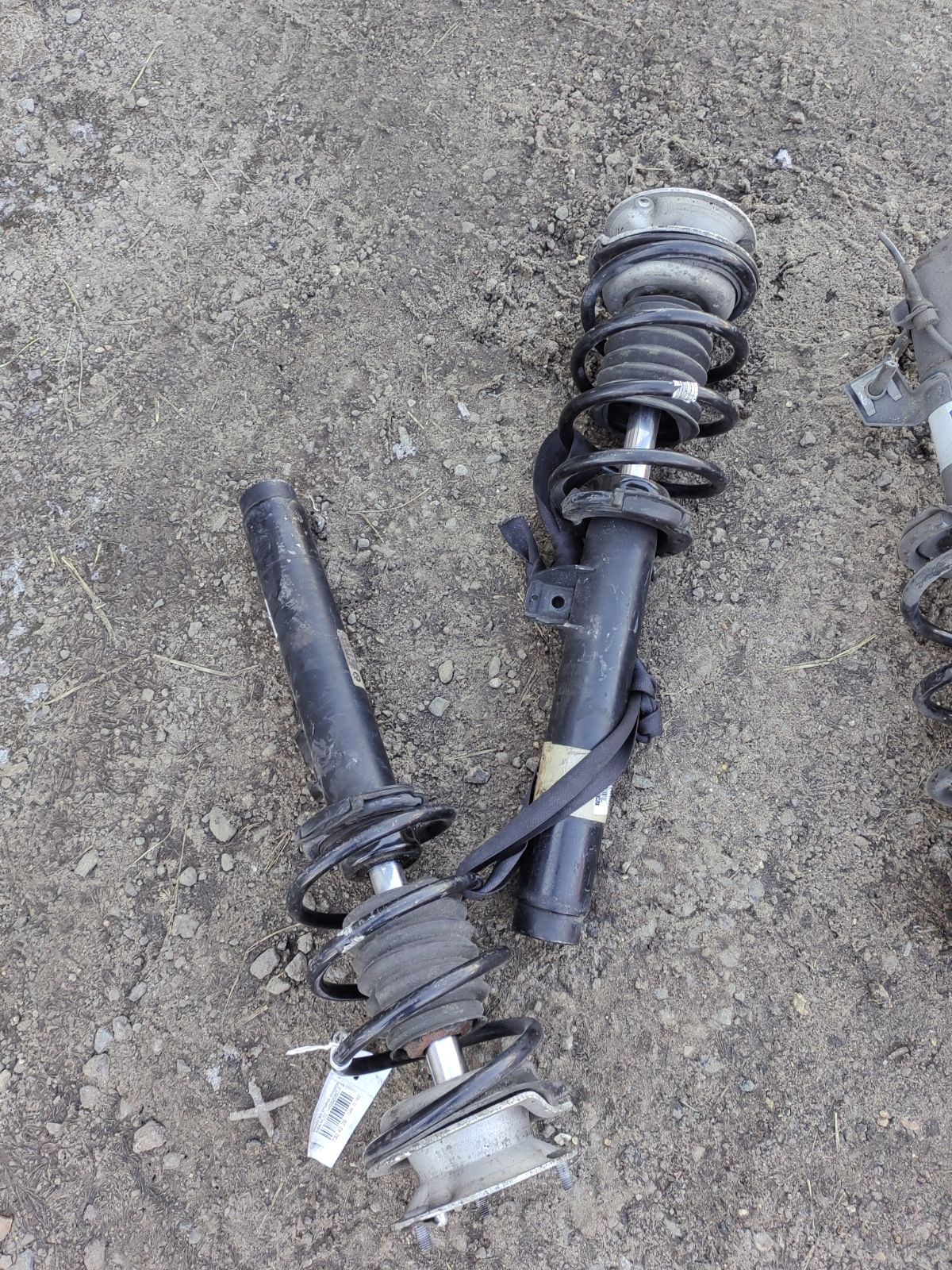 Стойка амортизатора на Bmw X1 E84-VL32 N46B20BD Фото 4