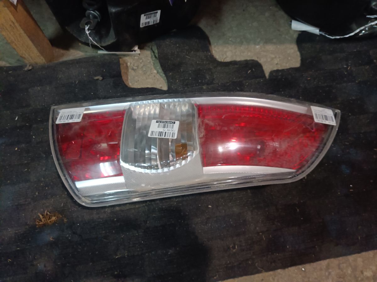 Стоп 220-51762 220-51762 на Toyota Passo KGC10 Фото 4