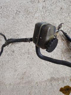 Бачок гидроусилителя 44360-20150, 44360-20190 на Toyota Wish ANE11W 1AZ-FSE Фото 4