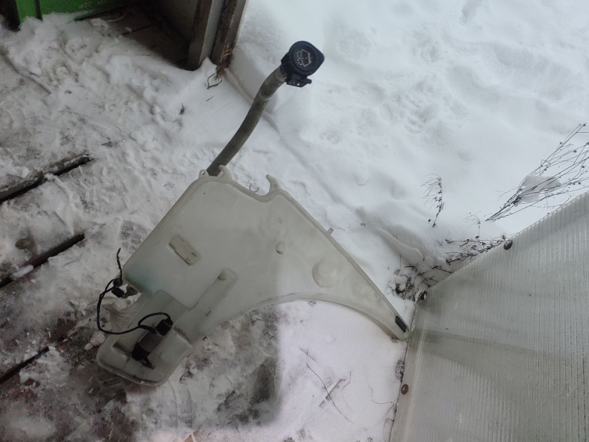 Бачок омывателя 61667238669 на Bmw 3-Series E90-VA76 Фото 4