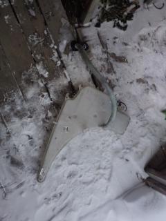 Бачок омывателя 61667238669 на Bmw 3-Series E90-VA76 Фото 3