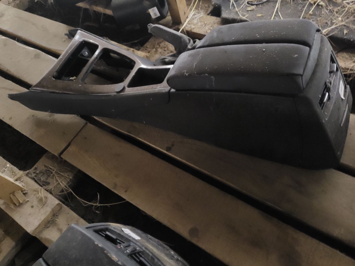 Подлокотник на Bmw 3-Series E90-VB56 Фото 13