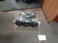 Блок управления климатконтроля на Mazda Demio DW3W B3 Фото 4