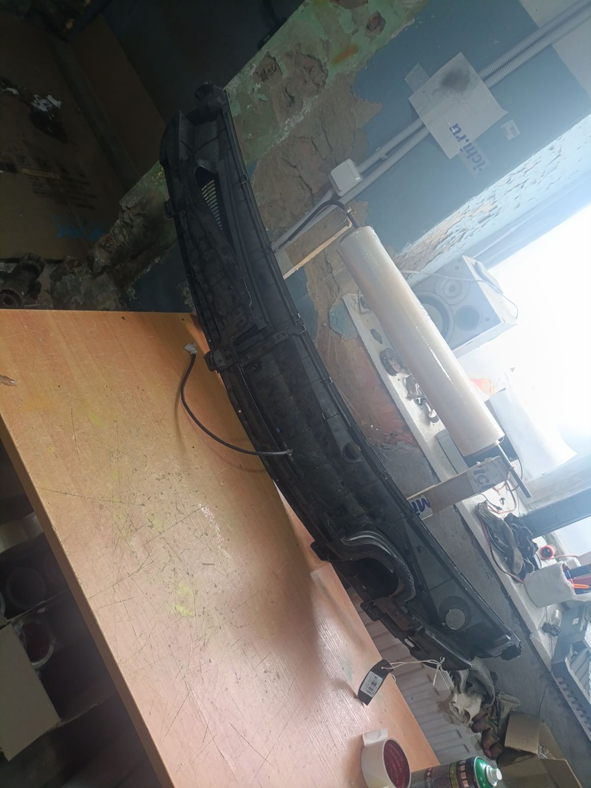 Решетка под лобовое стекло на Toyota Vitz KSP90 Фото 14