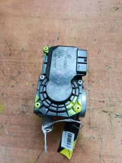 Дроссельная заслонка 22030-23010 на Toyota Ractis SCP100 2SZ-FE Фото 10