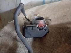 Дроссельная заслонка 22030-28050 на Toyota Isis ANM10W 1AZ-FSE Фото 5