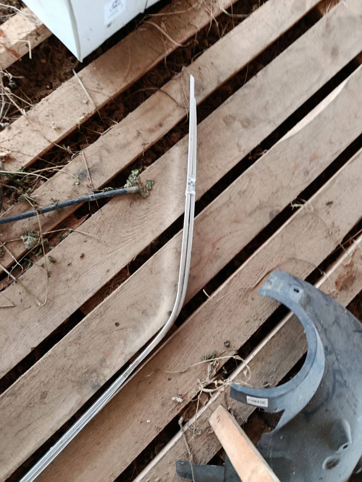 Молдинг на кузов на Mercedes-Benz S-Class W126.039 Фото 3