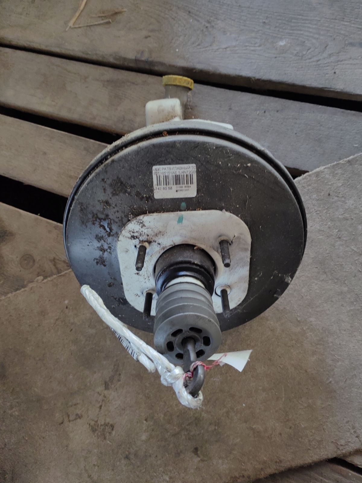 Главный тормозной цилиндр P05105151AE на Jeep Patriot Фото 6